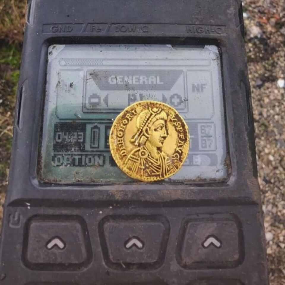 XP Deus 2 Dedektör - 34x28cm FMF Başlık, Ana Kontrol Ünitesi